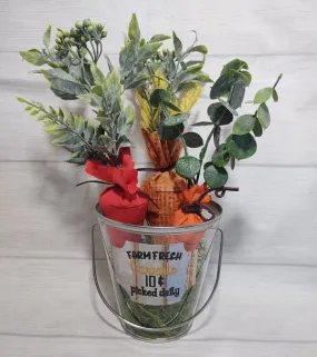 Farm Fresh Carrots Decoration Kit
